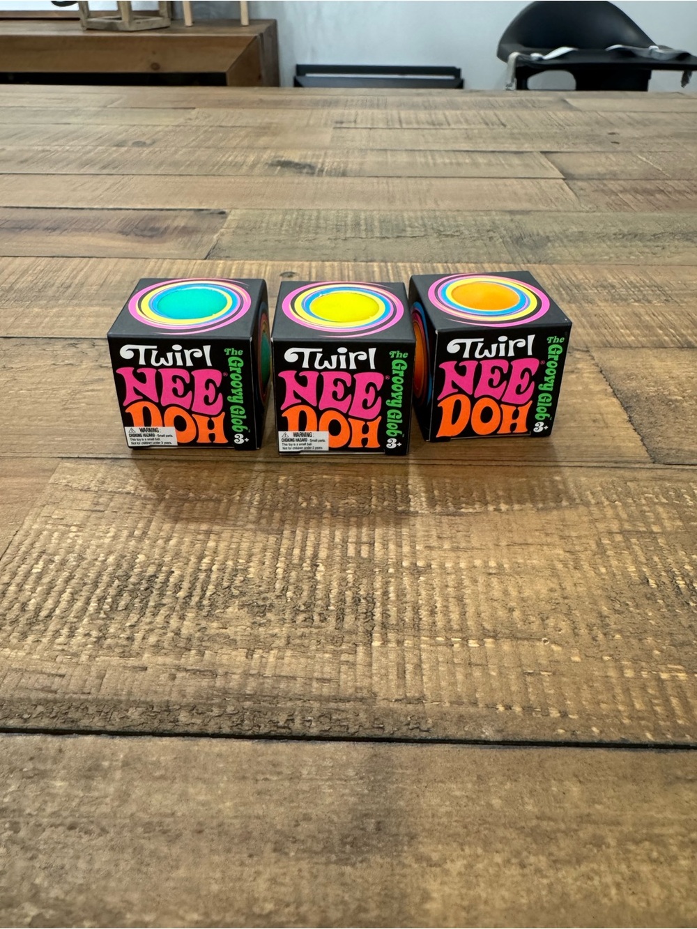Viral Twirl NEEDOH 3pc Mini -The Groovy Glob